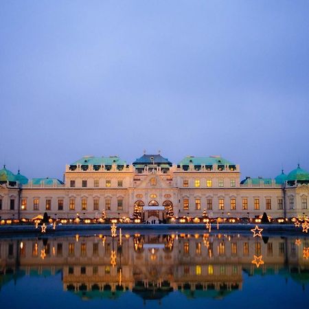 Regal Retreat Intimate Elegance Near Schoenbrunn Palace เวียนนา ภายนอก รูปภาพ